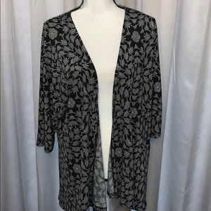 Small LuLaRoe Black Lindsay Cardigan
